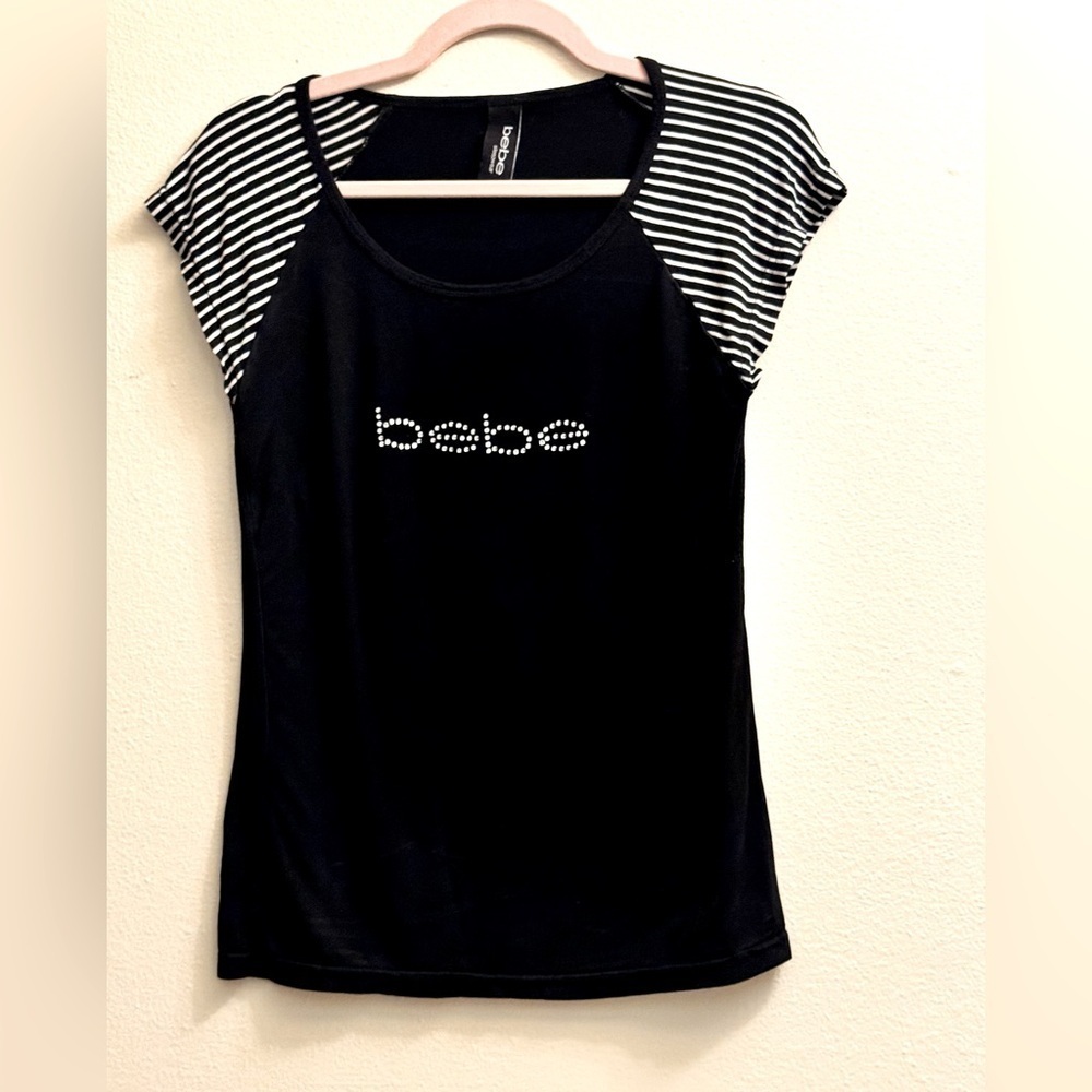 Bebe jeweled short sleeve pajama top, size medium